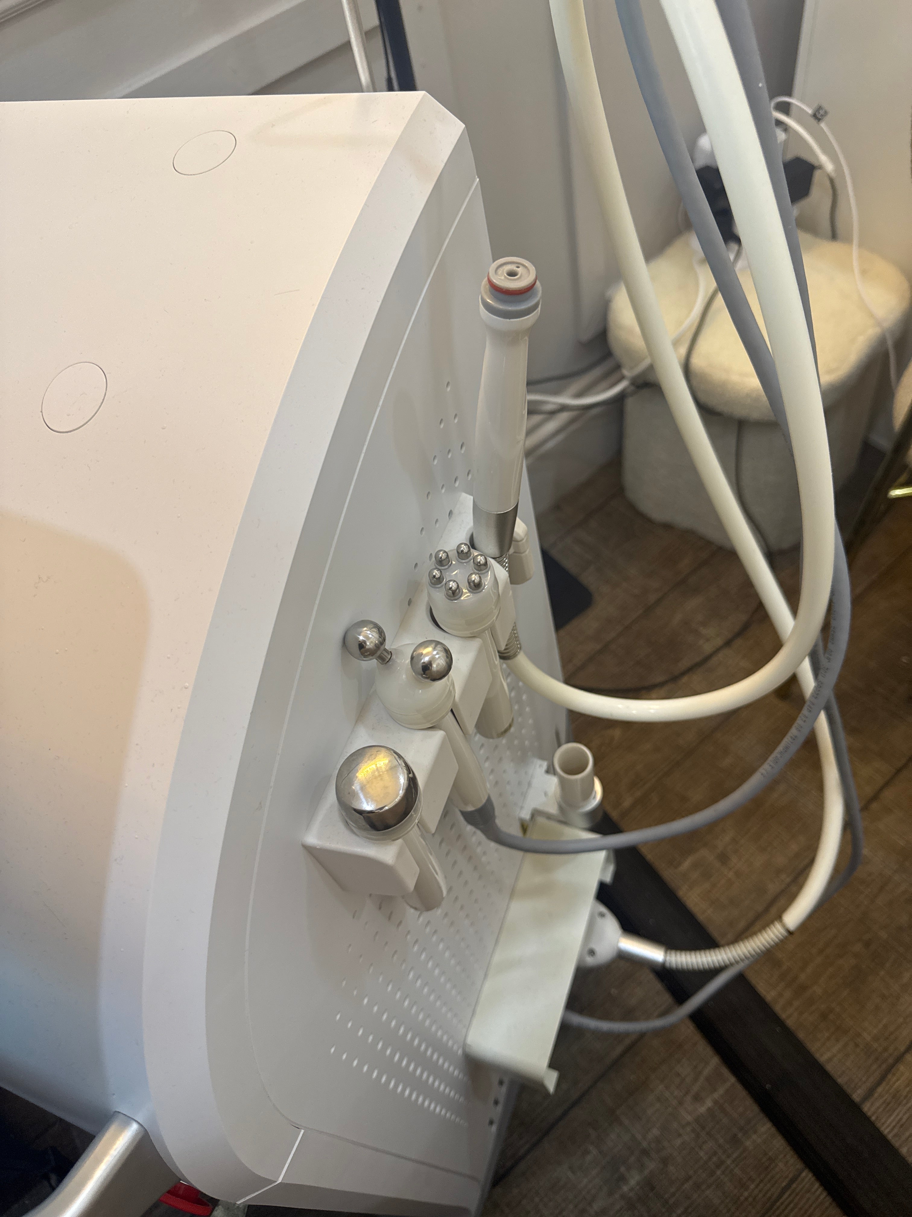 3D Aesthetics HydrO2 Facial machine