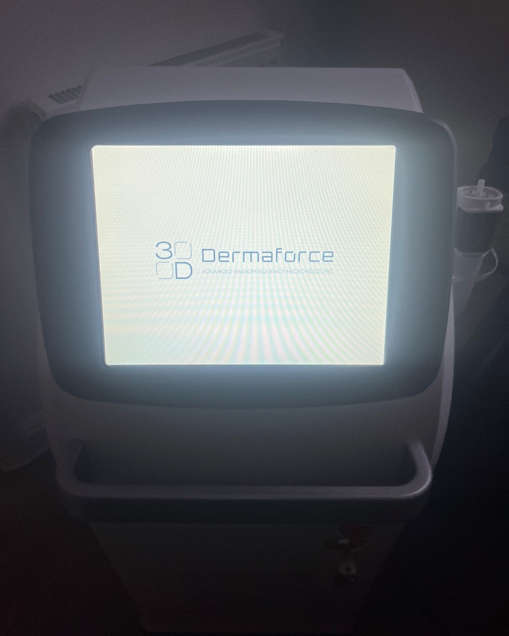 Dermaforce Dermaforce 3d radio frequency microneedling