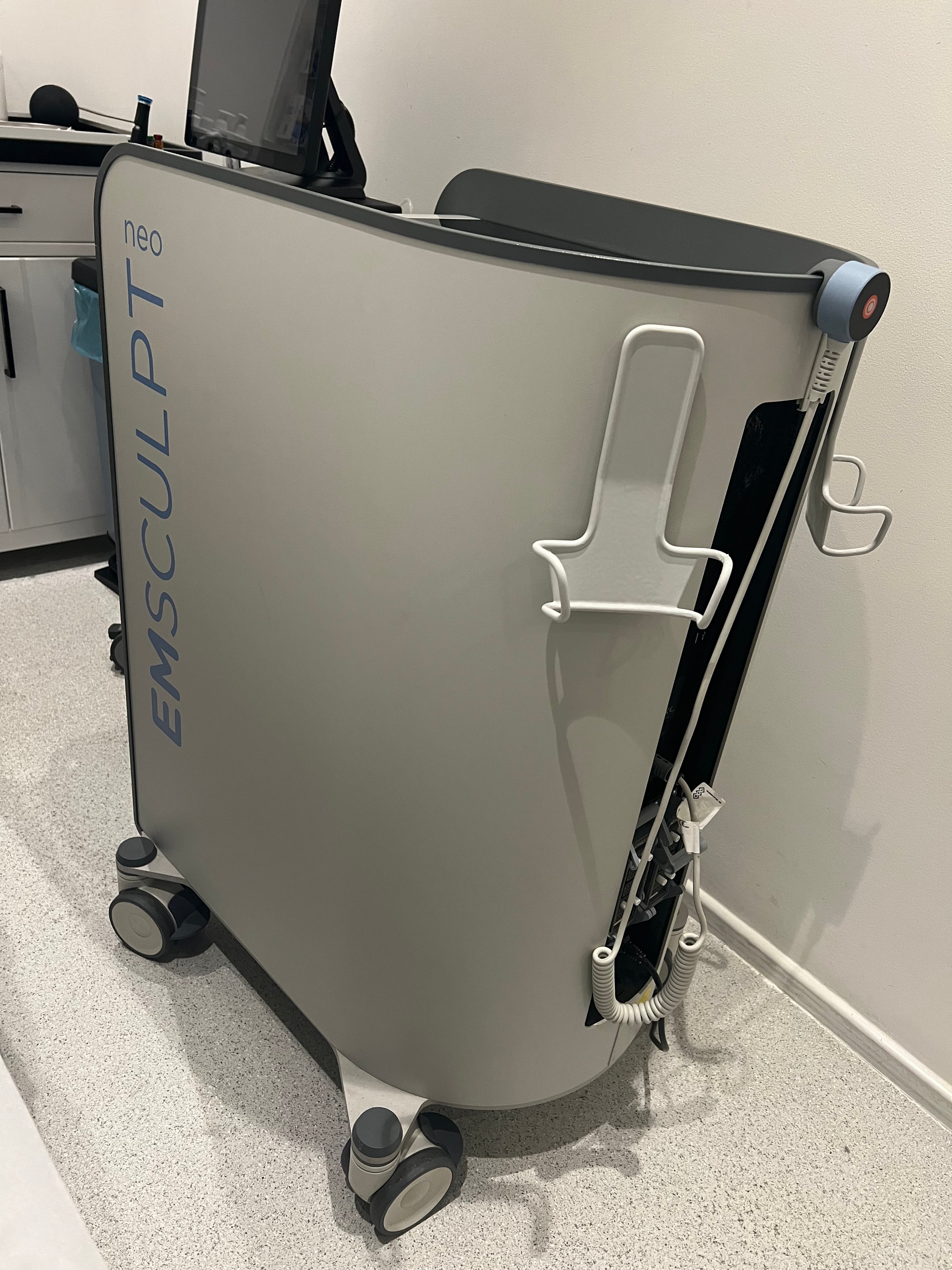 BTL EMSCULPT Neo