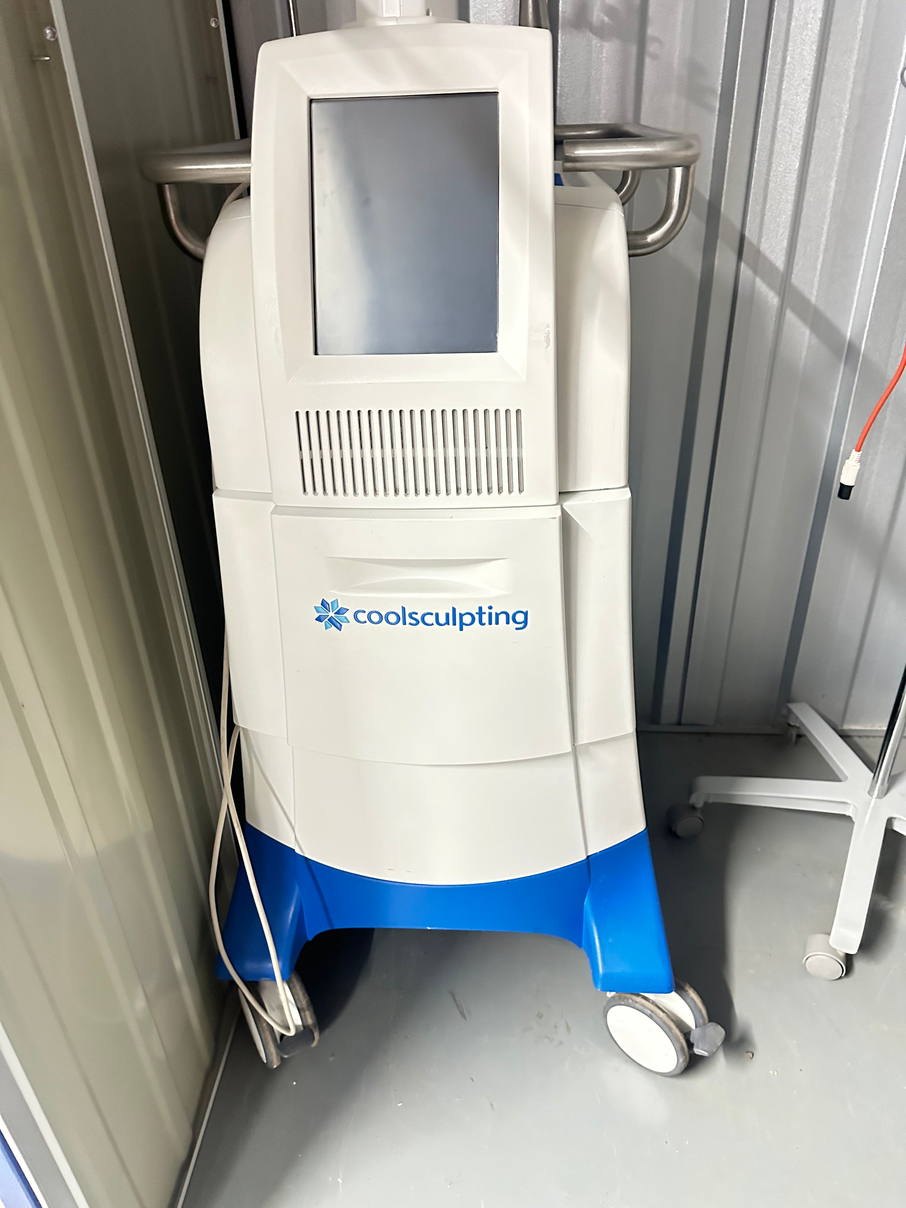 Coolsculpting fat freezing machine