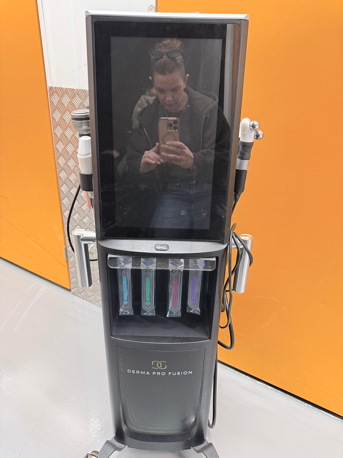 Derma pro fusion 10 in 1 facial machine