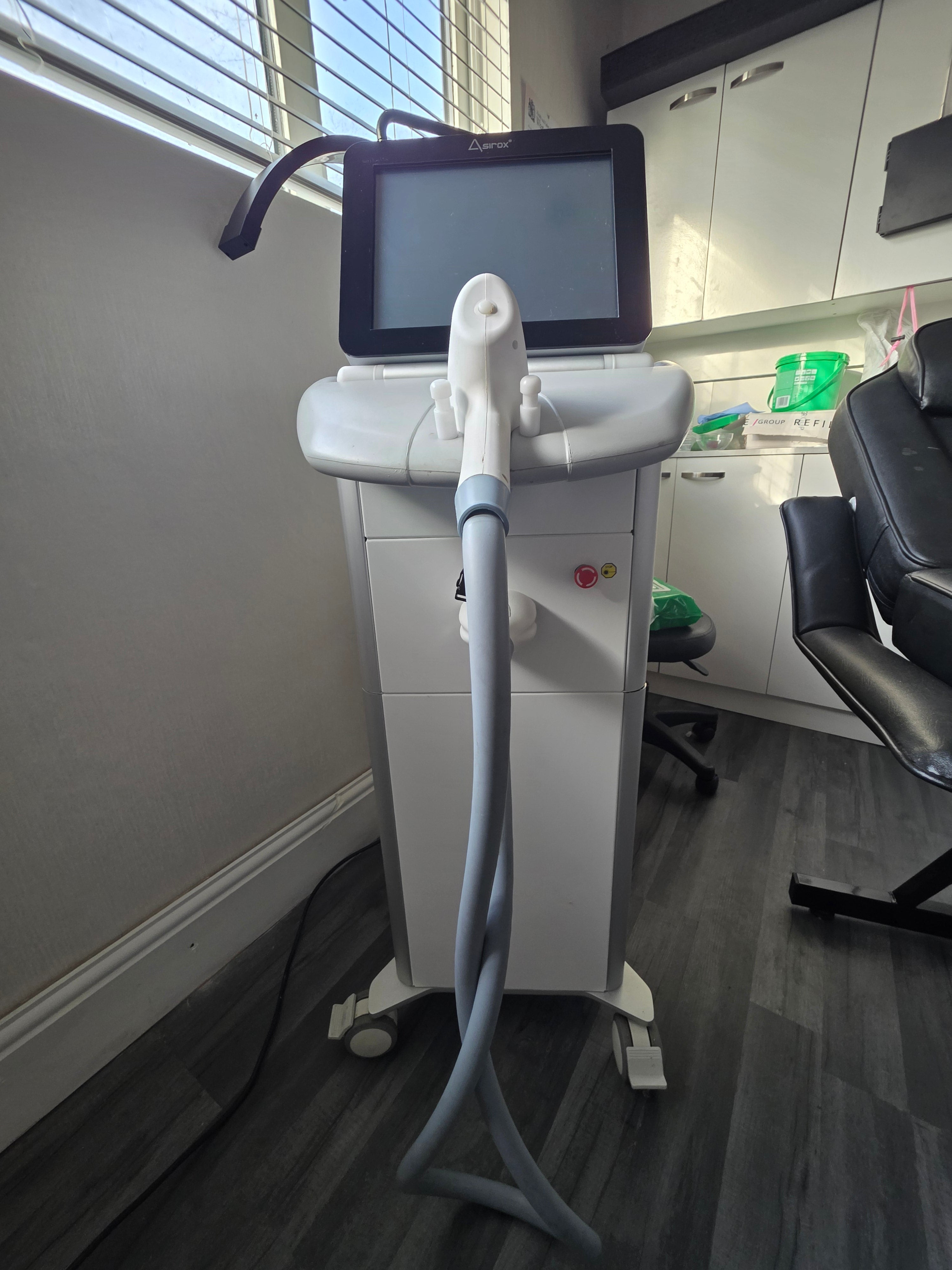 Lynton Asirox Initia Diode Laser