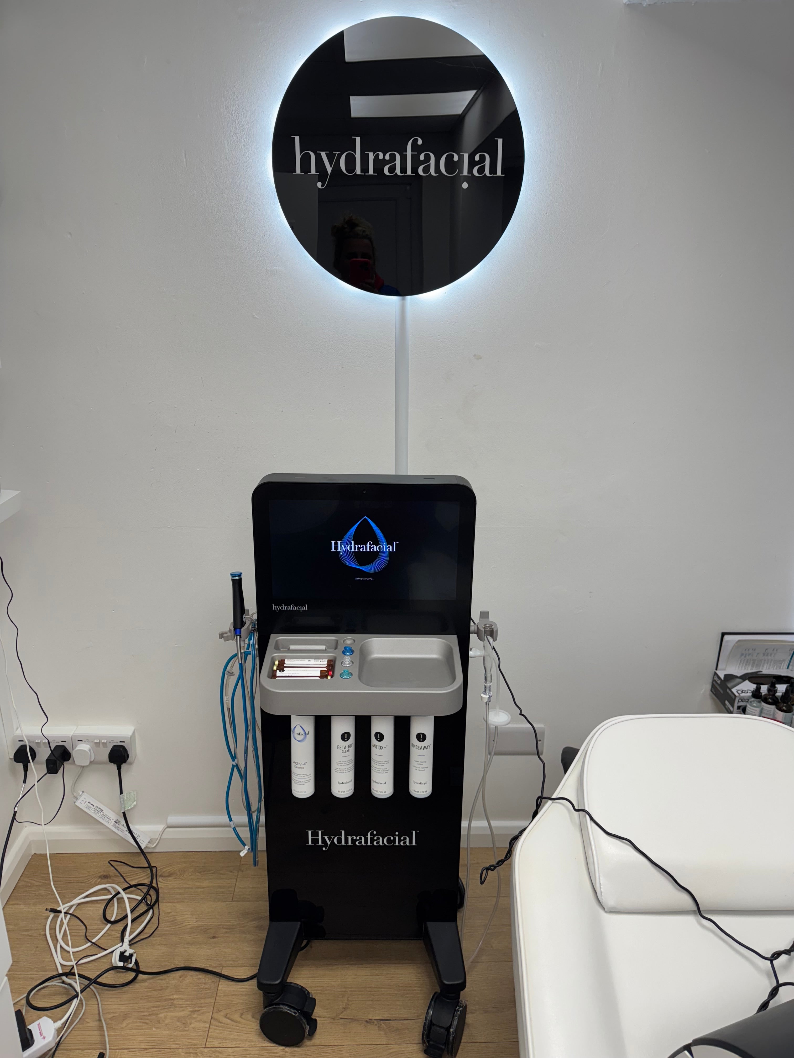 Hydrafacial sunekos MD