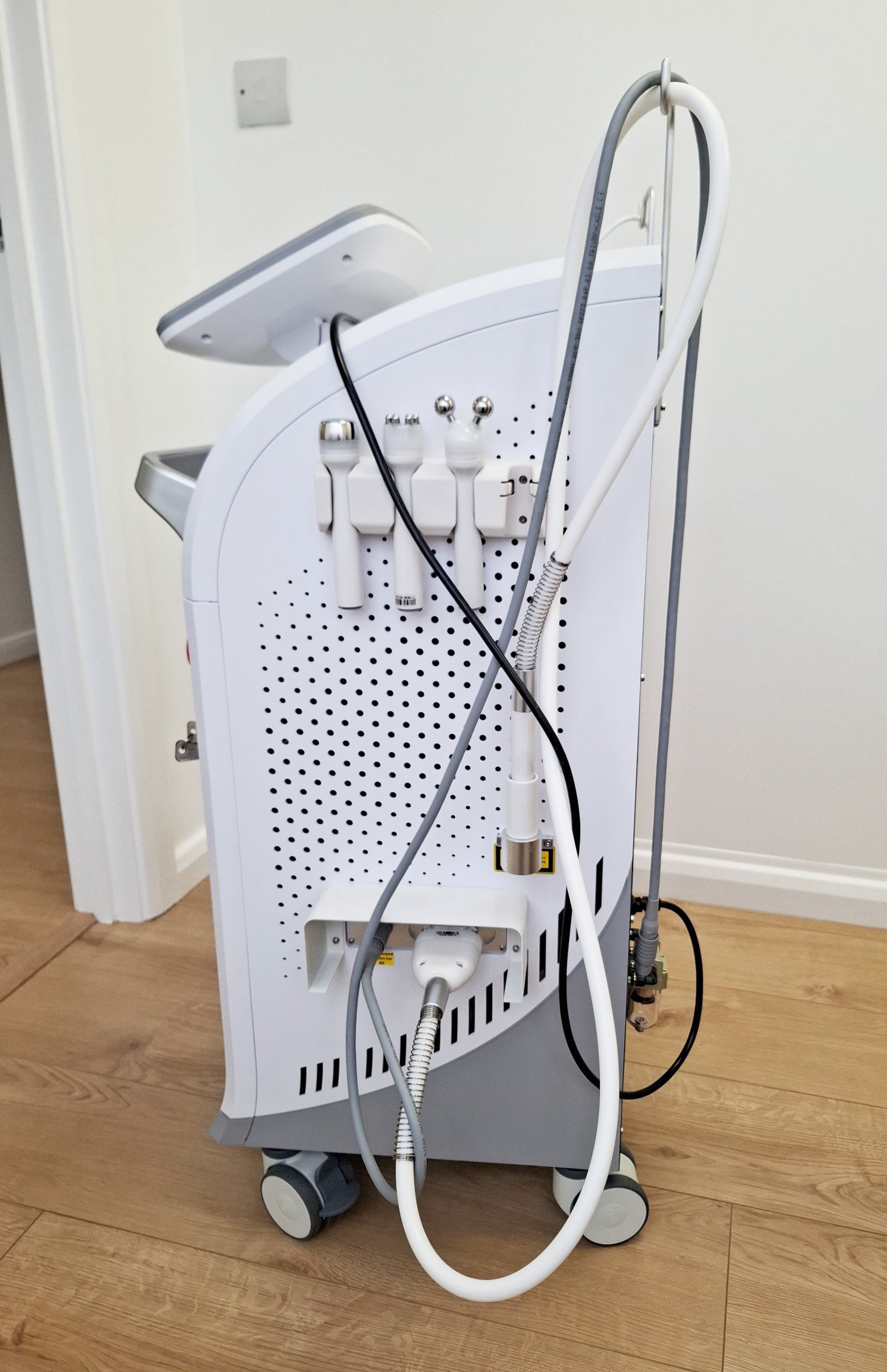 3D Aesthetics Hydr02 Facial